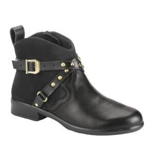 Naot Taku Boots Womens US 6-6.5 EU 37‎ Black Studded Straps Side Zip Ankle